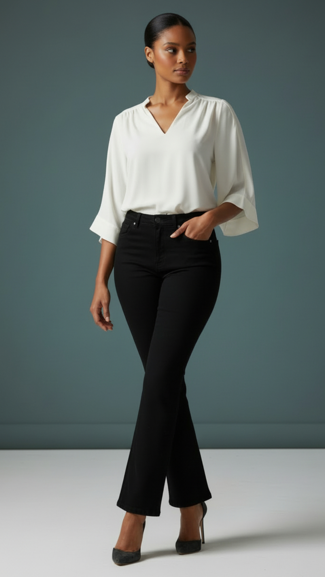 Sandra / Black Straight-Leg