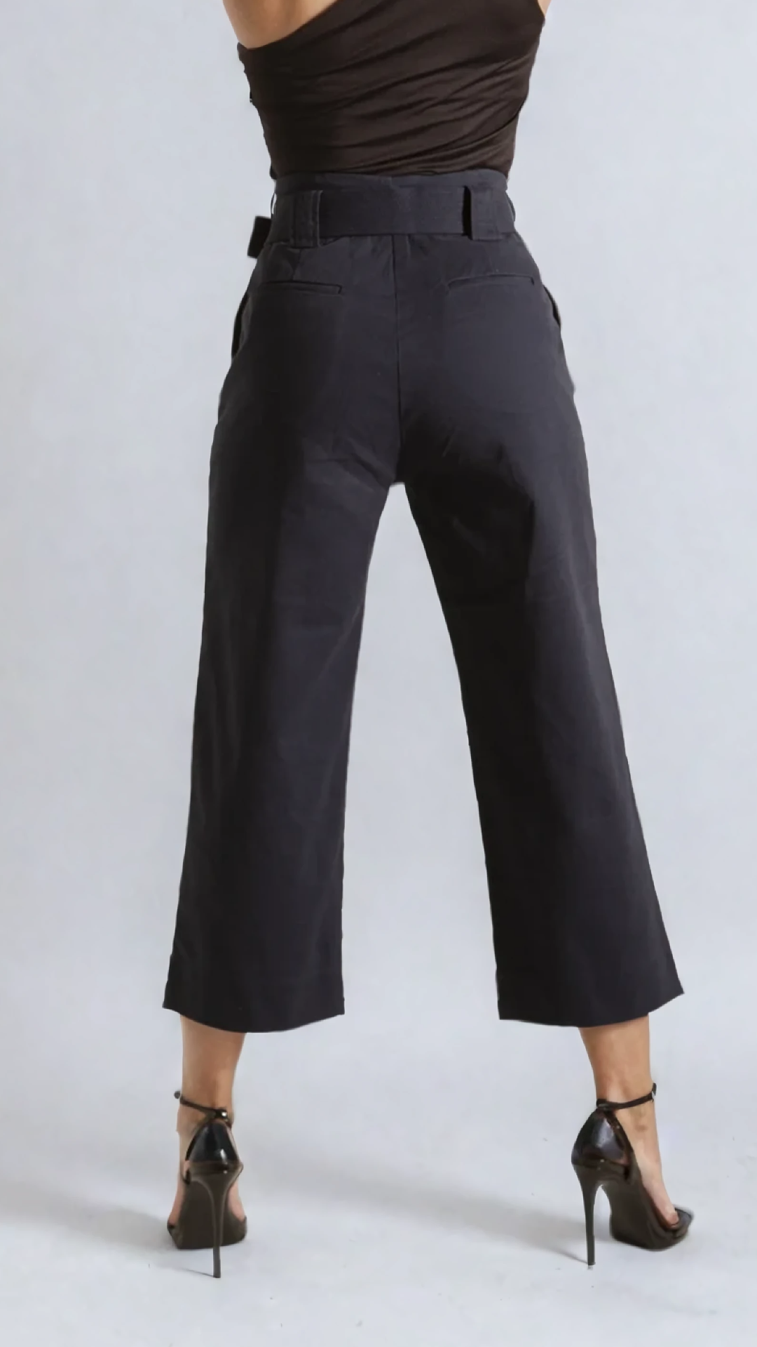 Capri / Cropped