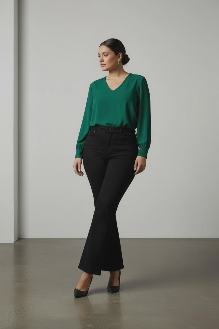 Sandra / Black Straight-Leg